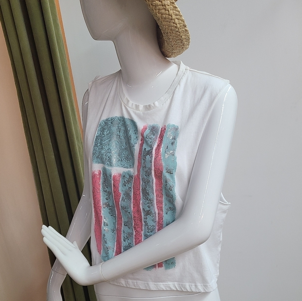 Belle Du Jour Tank Top